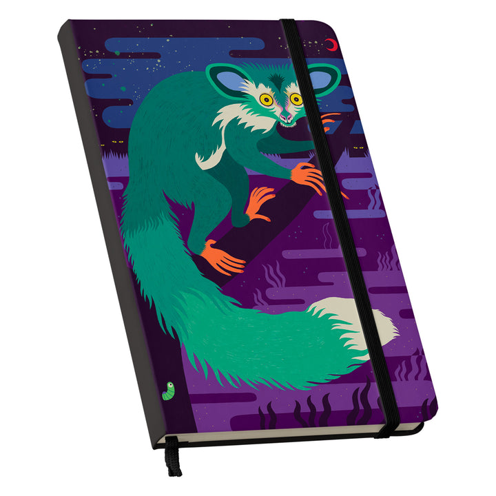 Taccuino Aye-aye dell'album Taccuini selvatici di Silvia Mauri: copertina soft touch in 8 colori, con chiusura e segnalibro coordinati