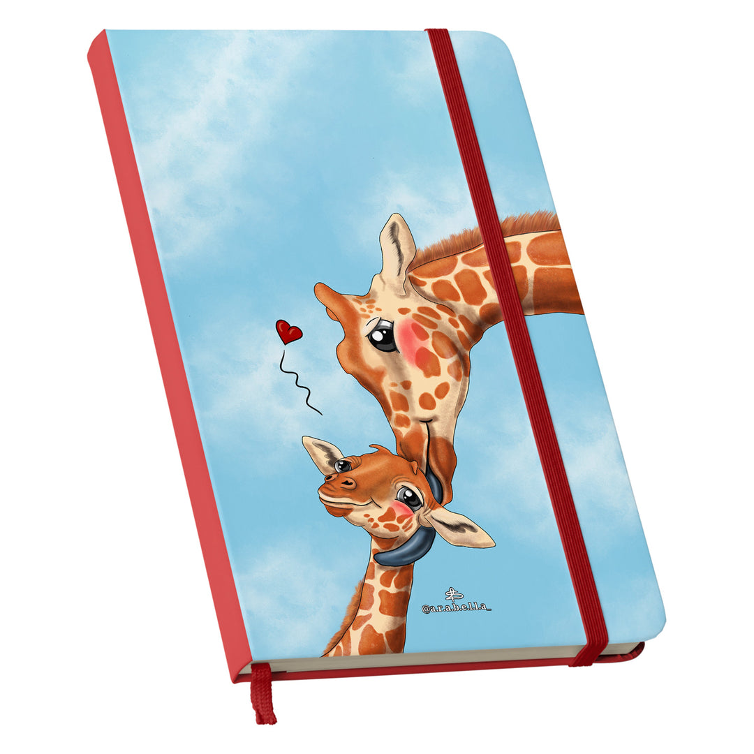 Taccuino Mamma giraffa dell'album Amore in taccuini di Arabella: copertina soft touch in 8 colori, con chiusura e segnalibro coordinati