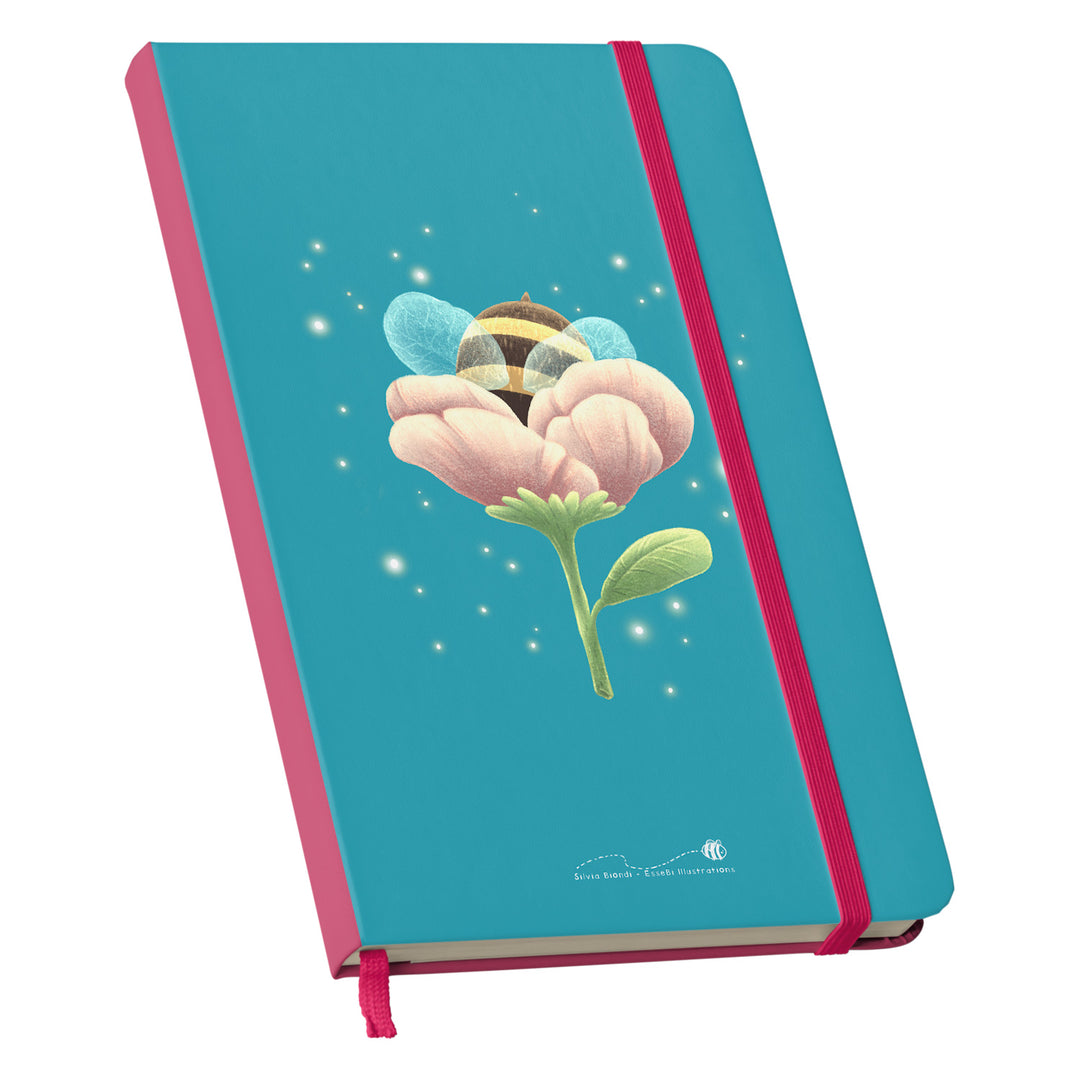 Taccuino Ape fiore dell'album Funny bees di Essebì - Silvia Biondi: copertina soft touch in 8 colori, con chiusura e segnalibro coordinati