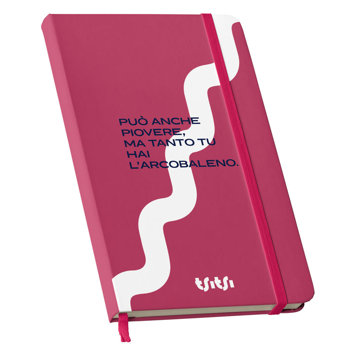 Taccuino Può anche piovere 01 dell'album Mapperó di TSITSI CONCEPT: copertina soft touch in 8 colori, con chiusura e segnalibro coordinati